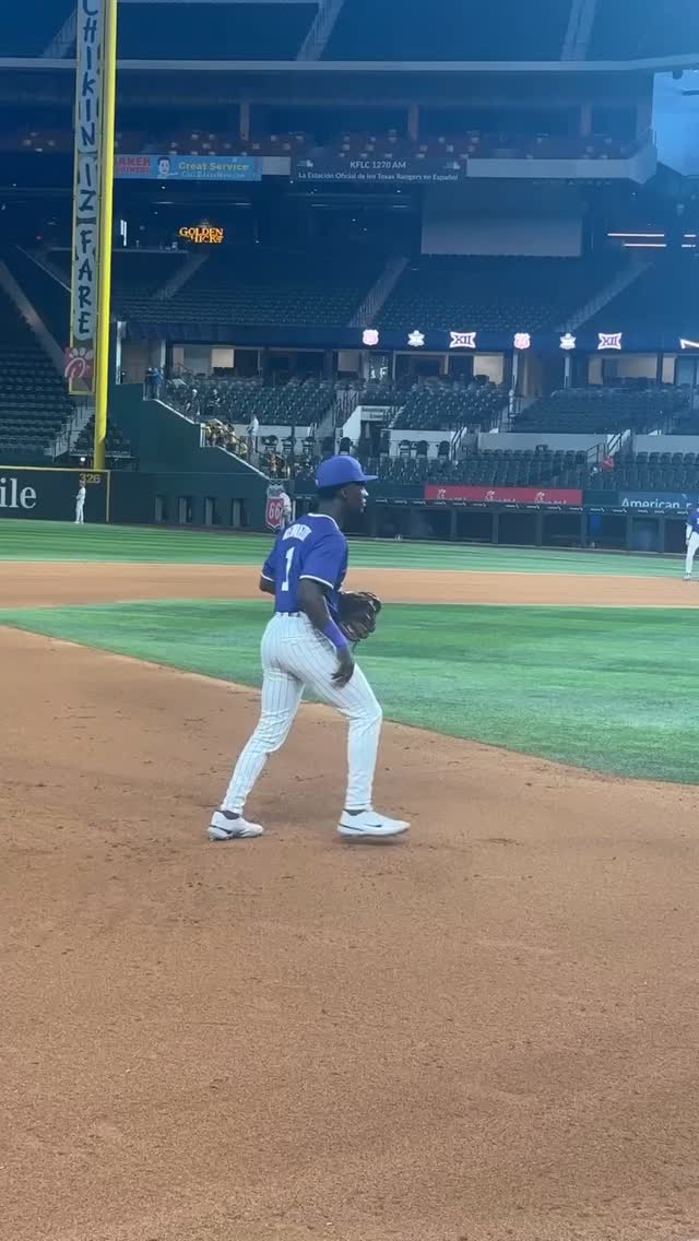 ARM ANGLES: Two great examples of when infielders are going to need to ...