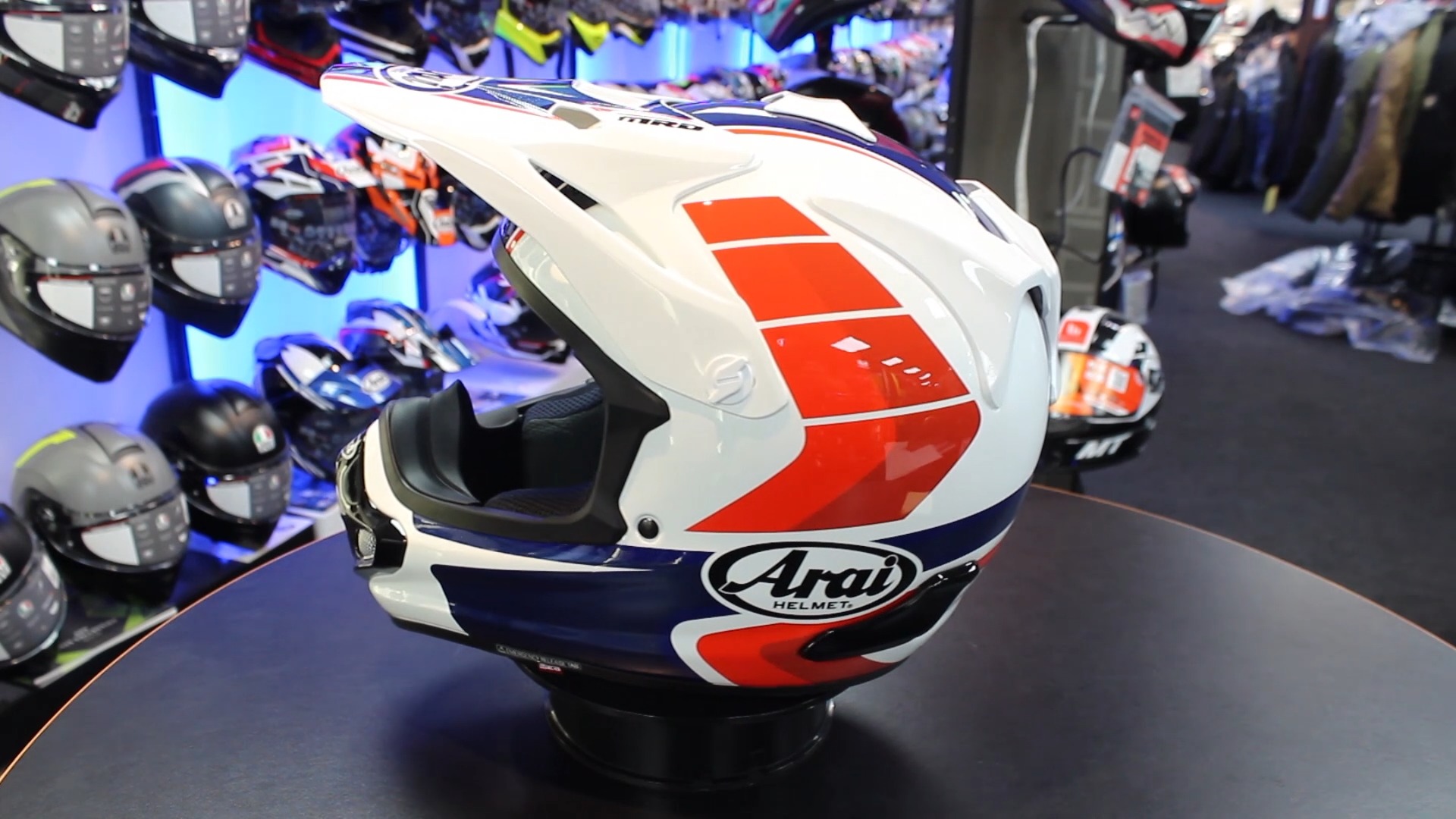 Arai MX-V Evo Motocross Helmet (Jump) £569.99 Built for riders who