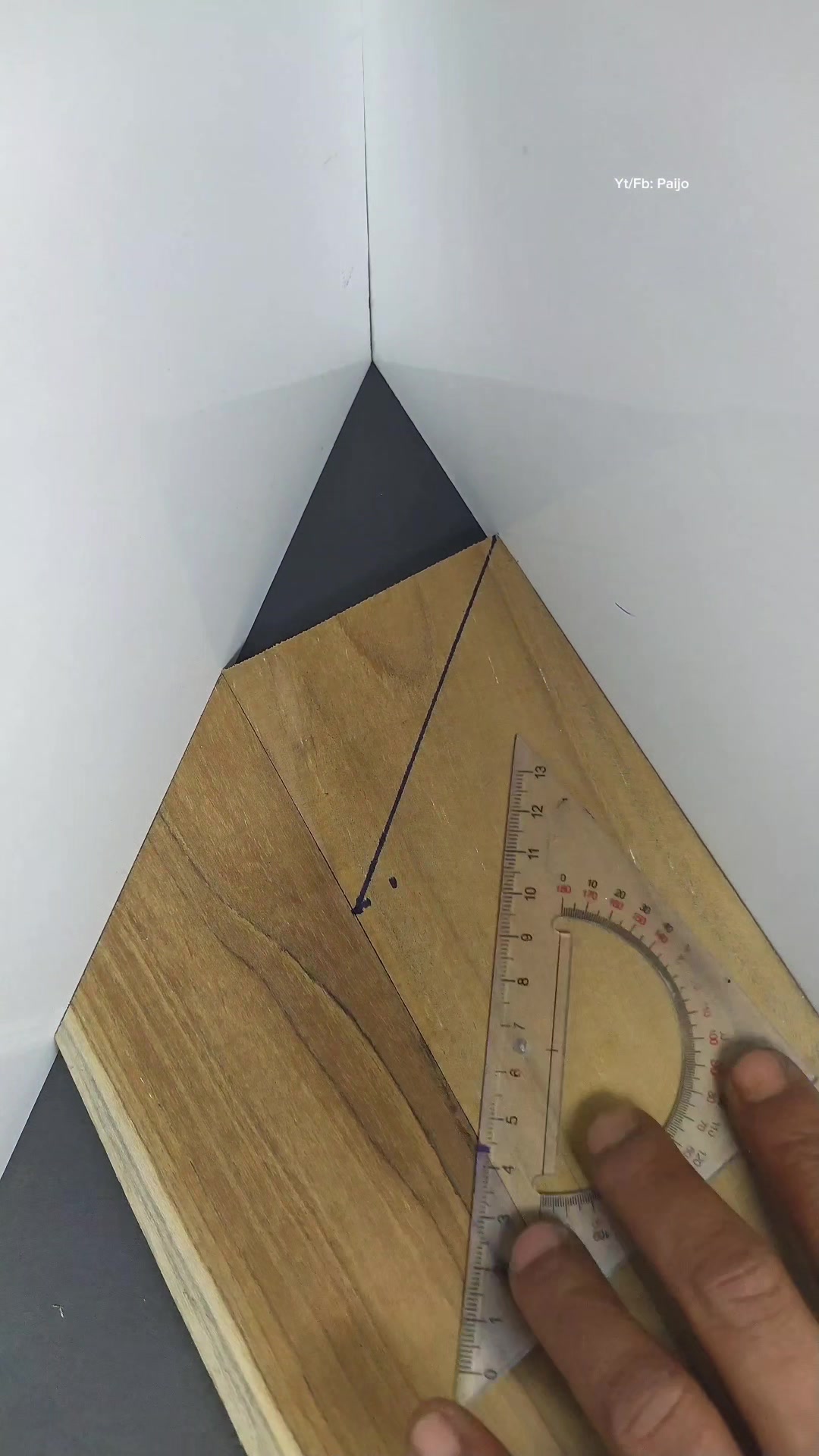 Precise way to measure wooden corners #woodworking #woodworker # ...