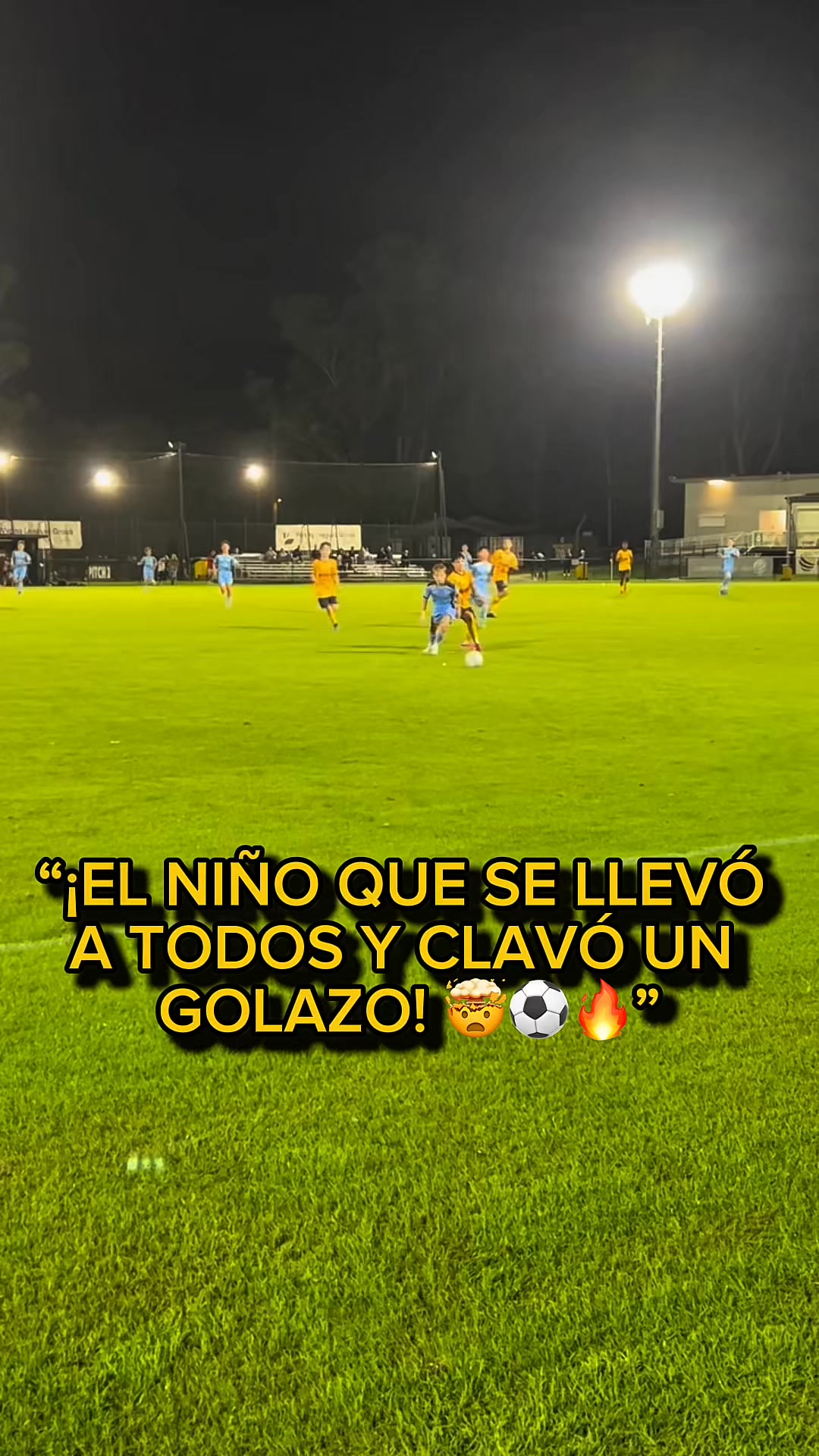 ¡El niño que se llevó a medio equipo! 😱 Golazo al ángulo que dejó a ...
