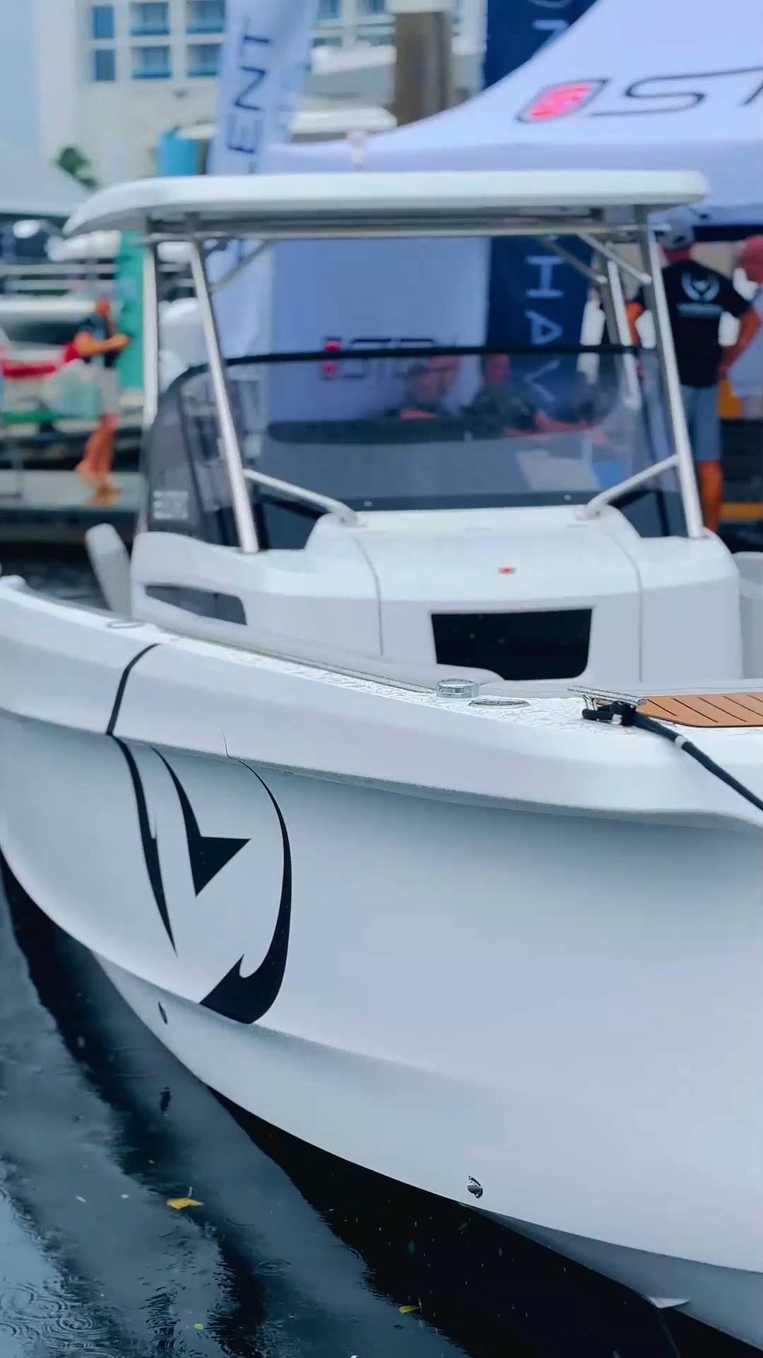 The Sterk31e, crafted by Sterk Boats and powered by twin E-Motion™ 180E ...