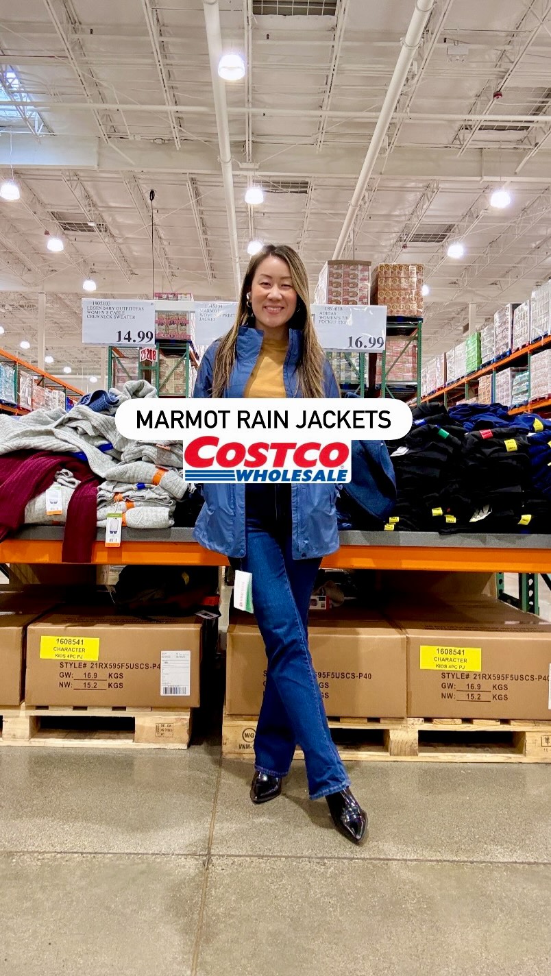 Need a new raincoat? @hunterboots has these raincoats at Costco