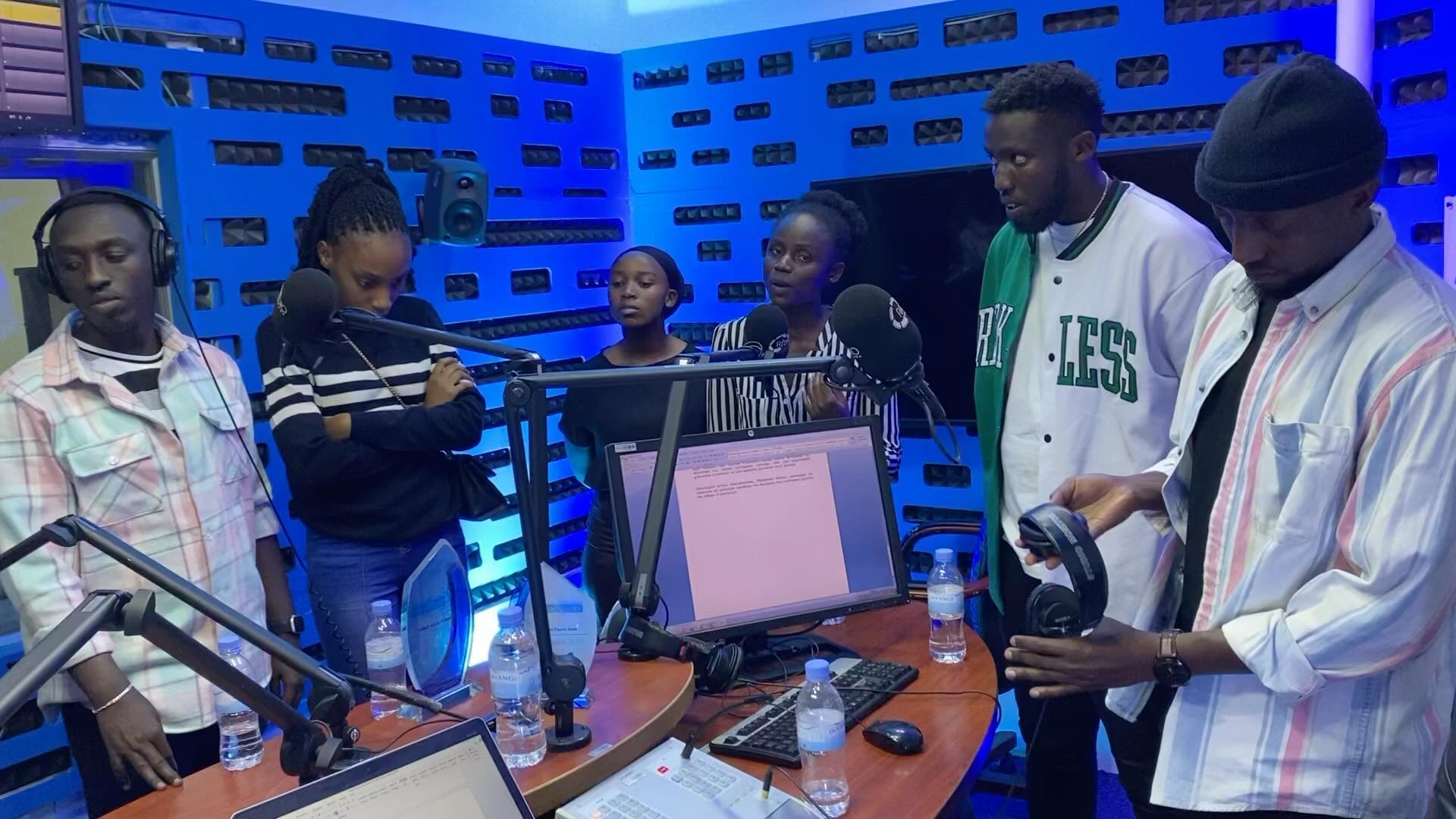 Umva URUBUGA RW'IMIKINO LIVE 09h00 kuri Radio Rwanda na Radio yose ...