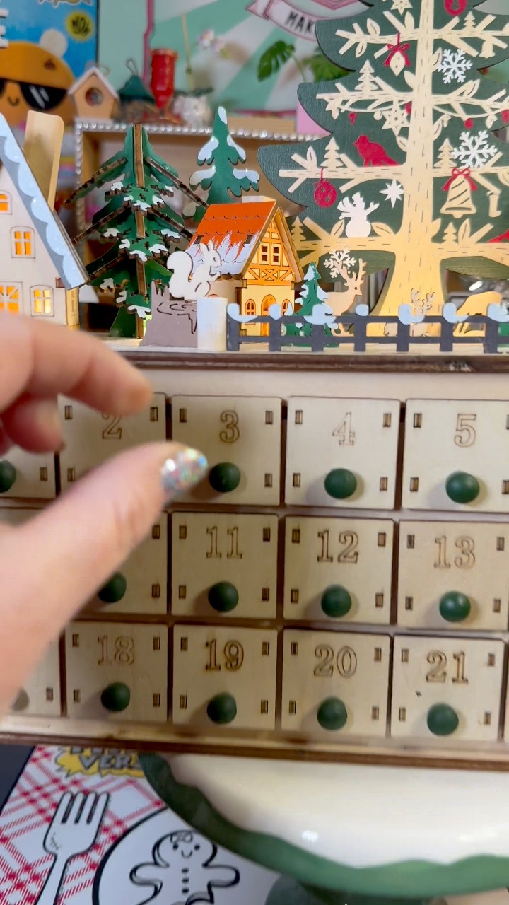 Who's getting a Miniverse advent calendar?