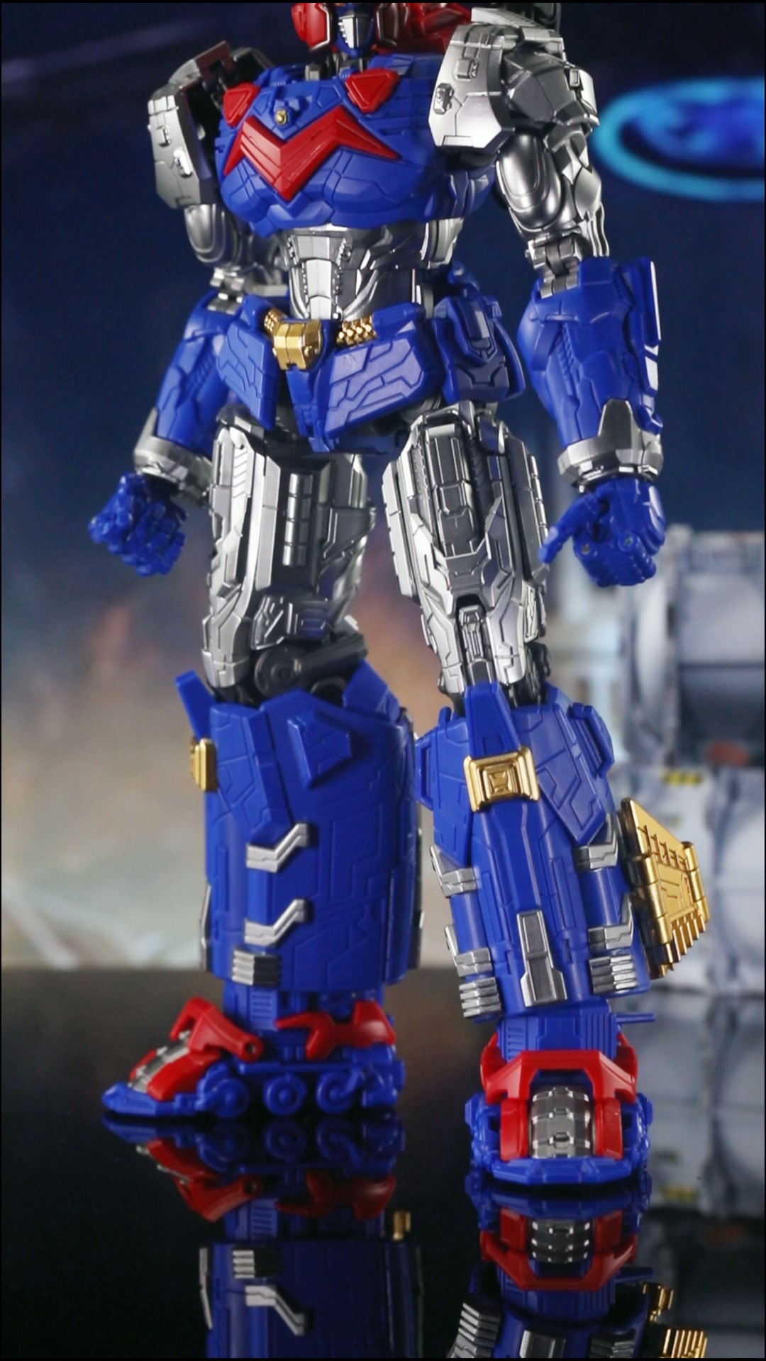 The legendary super robot awakens! YOLOPARK presents the AMK