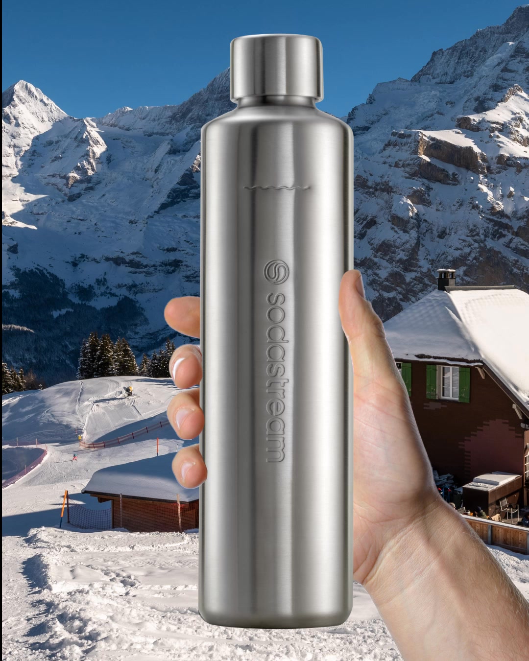 Hast du heuer noch ein Winterurlaub in den Bergen geplant? 🏔️ Dann haben wir da genau das Richtige für dich! Unsere spülmaschinengeeignete Metallflasche DUO Thermic ist deine umweltfreundliche