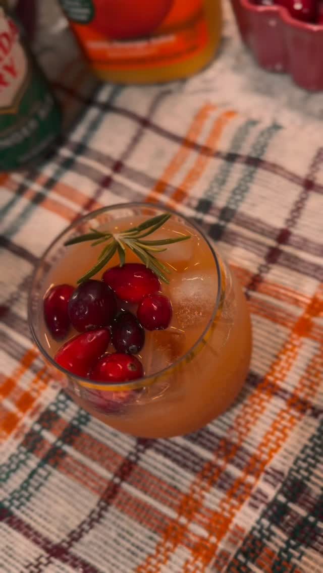 Here's a fresh way to spread holiday cheer! Try this delicious