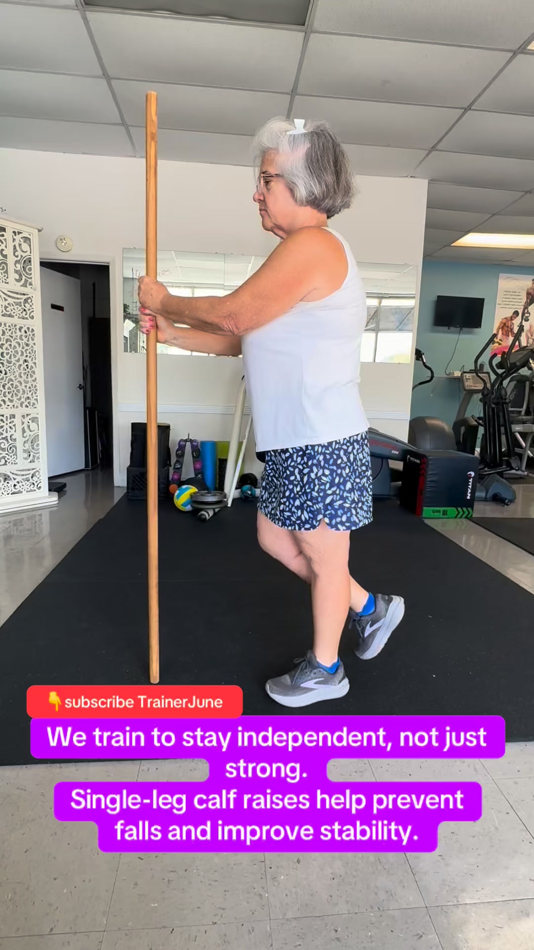 🔥 Single-Leg Calf Raises for 60+ Hold onto a dowel for support. 👉Lift ...
