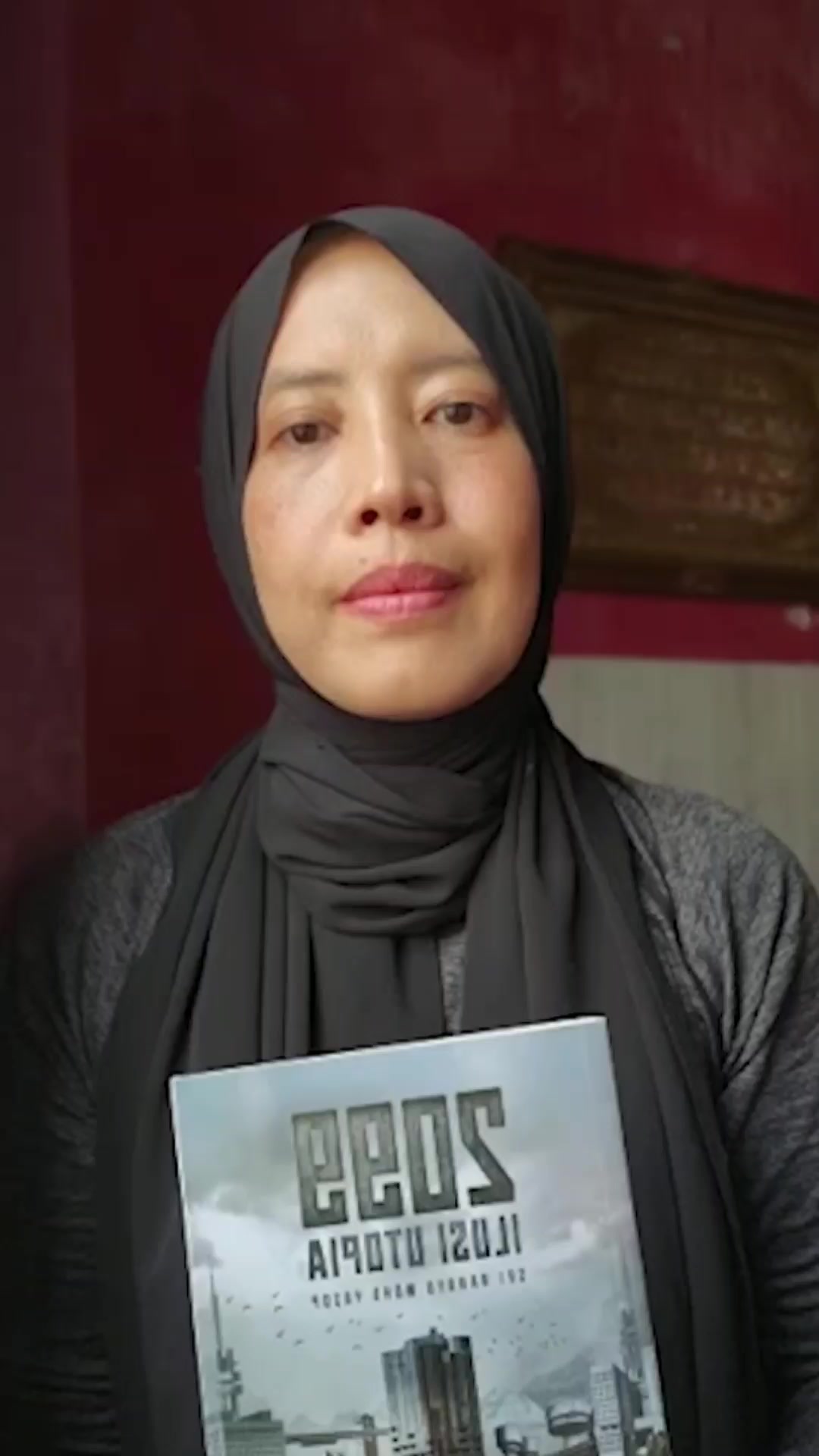 Jom bersama penulis buku 2099: Ilusi Utopia, Sri Rahayu di Pesta Buku ...