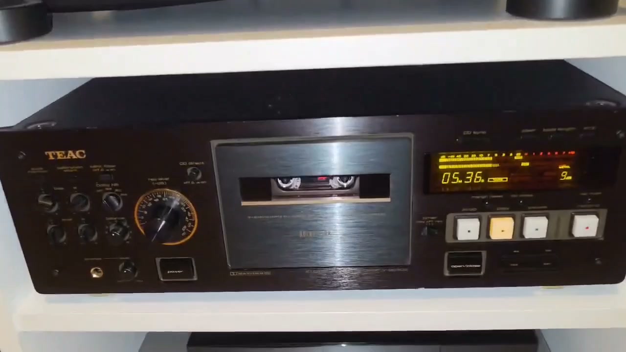 TEAC V-6030S in action❤️ #cassettedeck #teaccassettedeck