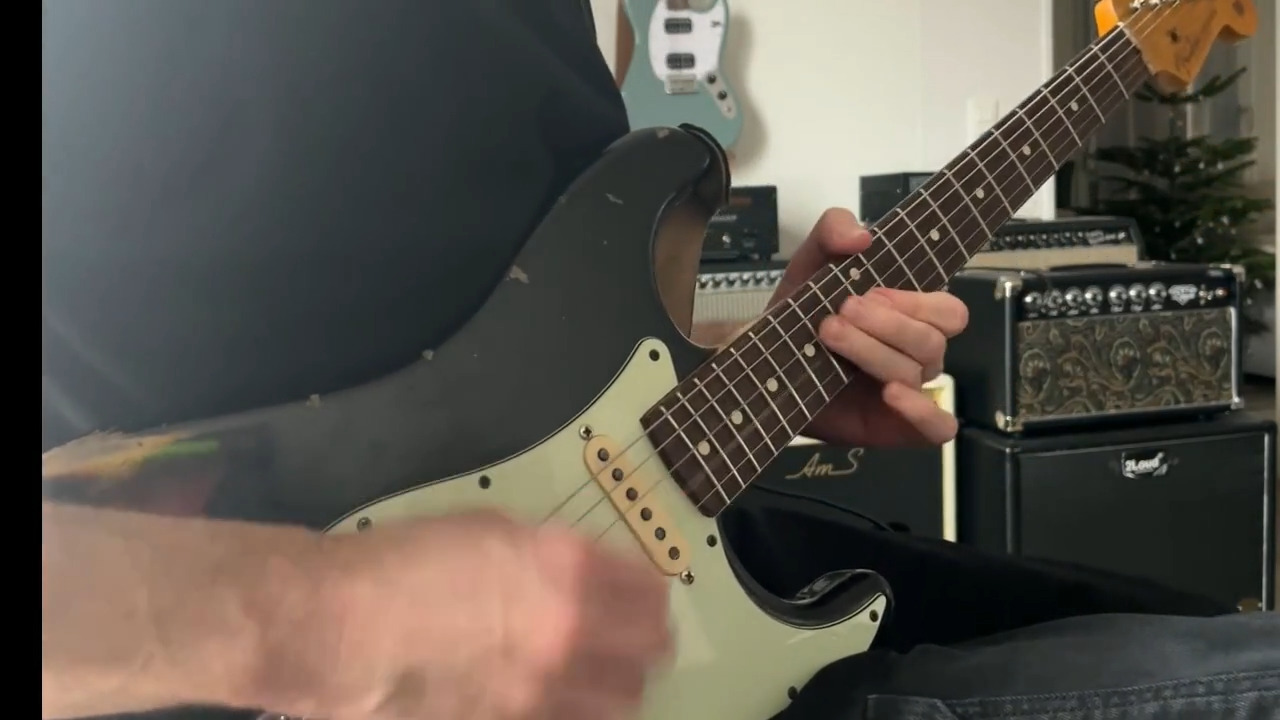 Philip Sayce digs into a strat-fueled Fuzz Face tone with D