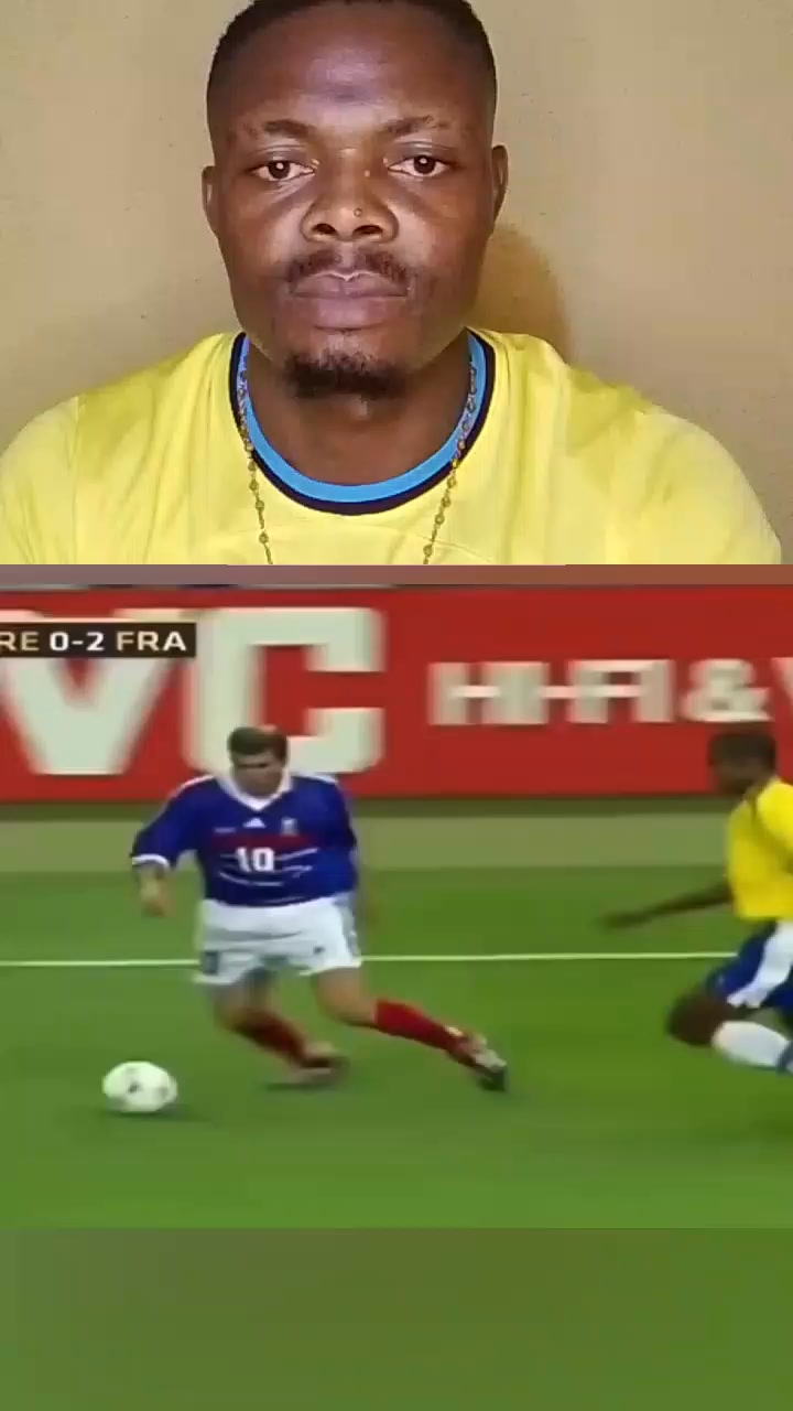France 3-0 Brazil.🌀 1998 World Cup Final.✓ Leonardo, Cafu