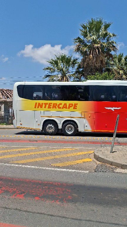 𝗦𝗮𝘁𝘂𝗿𝗱𝗮𝘆 𝗦𝗽𝗼𝘁𝘁𝗶𝗻𝗴 𝗘𝗱𝗶𝘁𝗶𝗼𝗻 📸 A moment in transit: Intercape 867, the ...