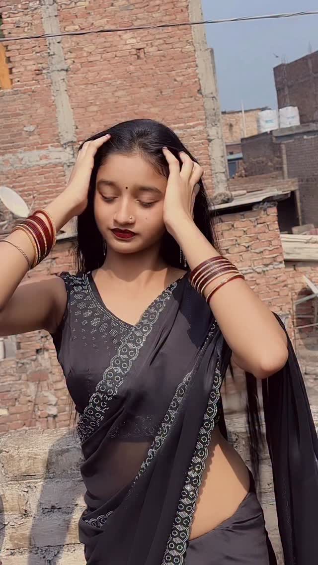Pyar me🥰🫣 @iam_roshani01 | Roshani Raj | Facebook