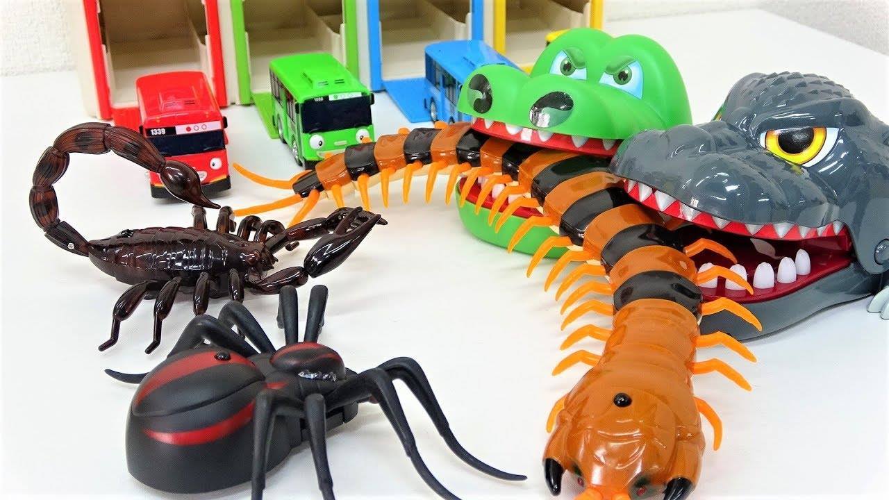 Tayo the little bus & Giant Croc Toy Monster Insect, spider, scorpion ...