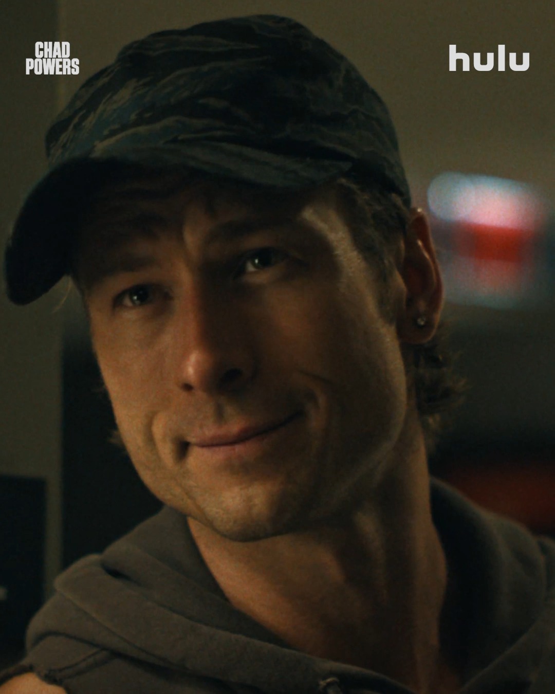 Ricky knows Chad. She’s 𝐦𝐞𝐞𝐭𝐢𝐧𝐠 Russ. 👀 | Chad Powers on Hulu | Facebook