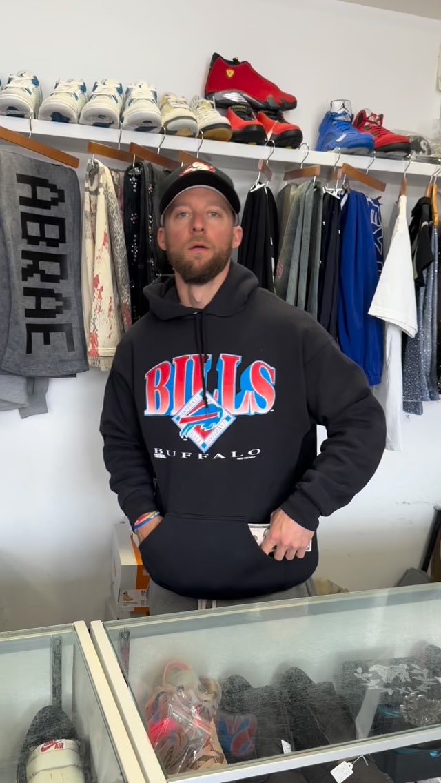 BUY SELL TRADE 🤝 📍168 Elmwood Ave. Buffalo, NY | My Cuzin Vintage