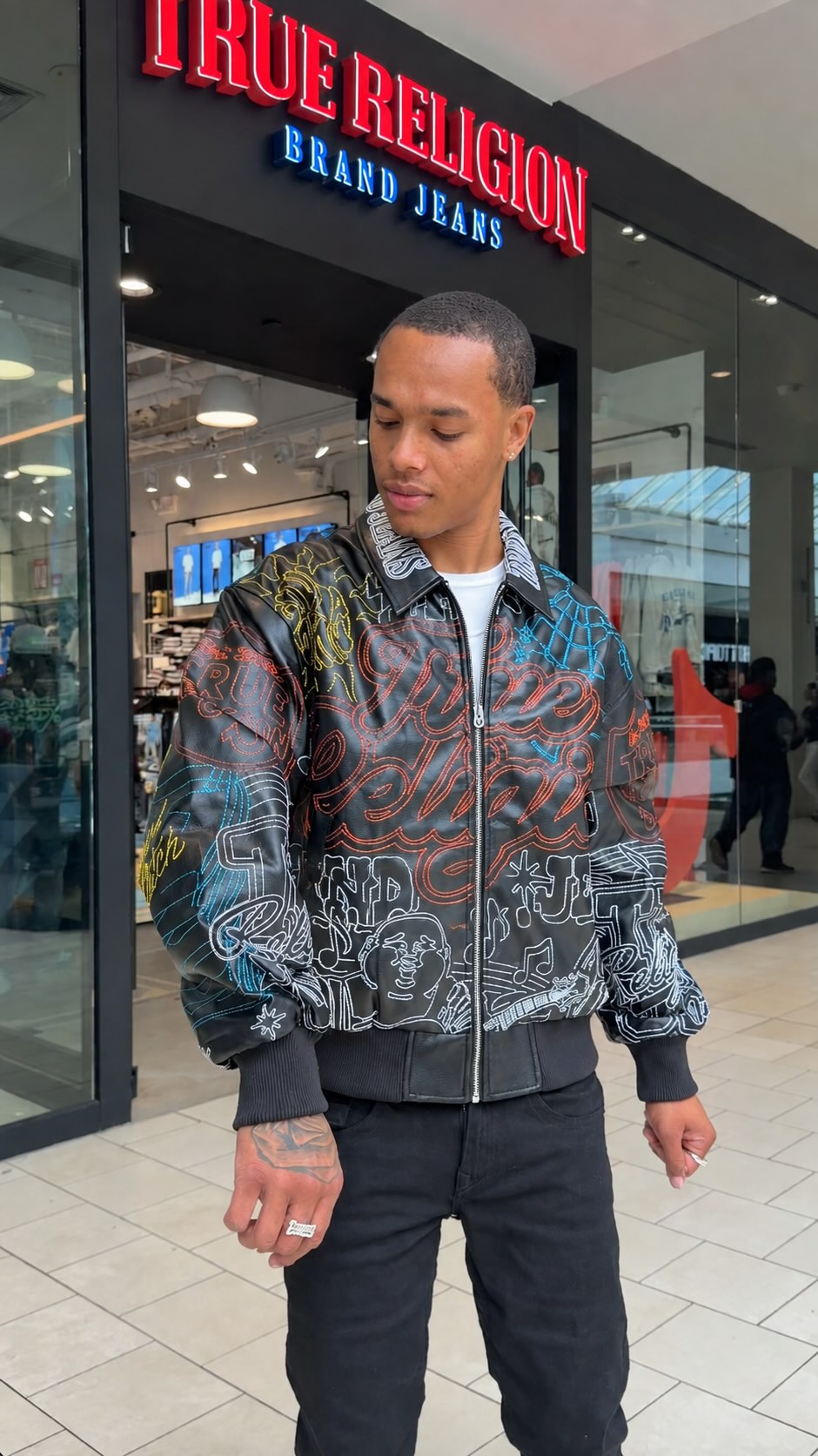 True Religion (@truereligion) • Facebook