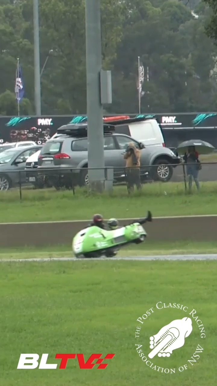 You Spin Me Right Round! Wet and greasy conditions at Post Classic ...