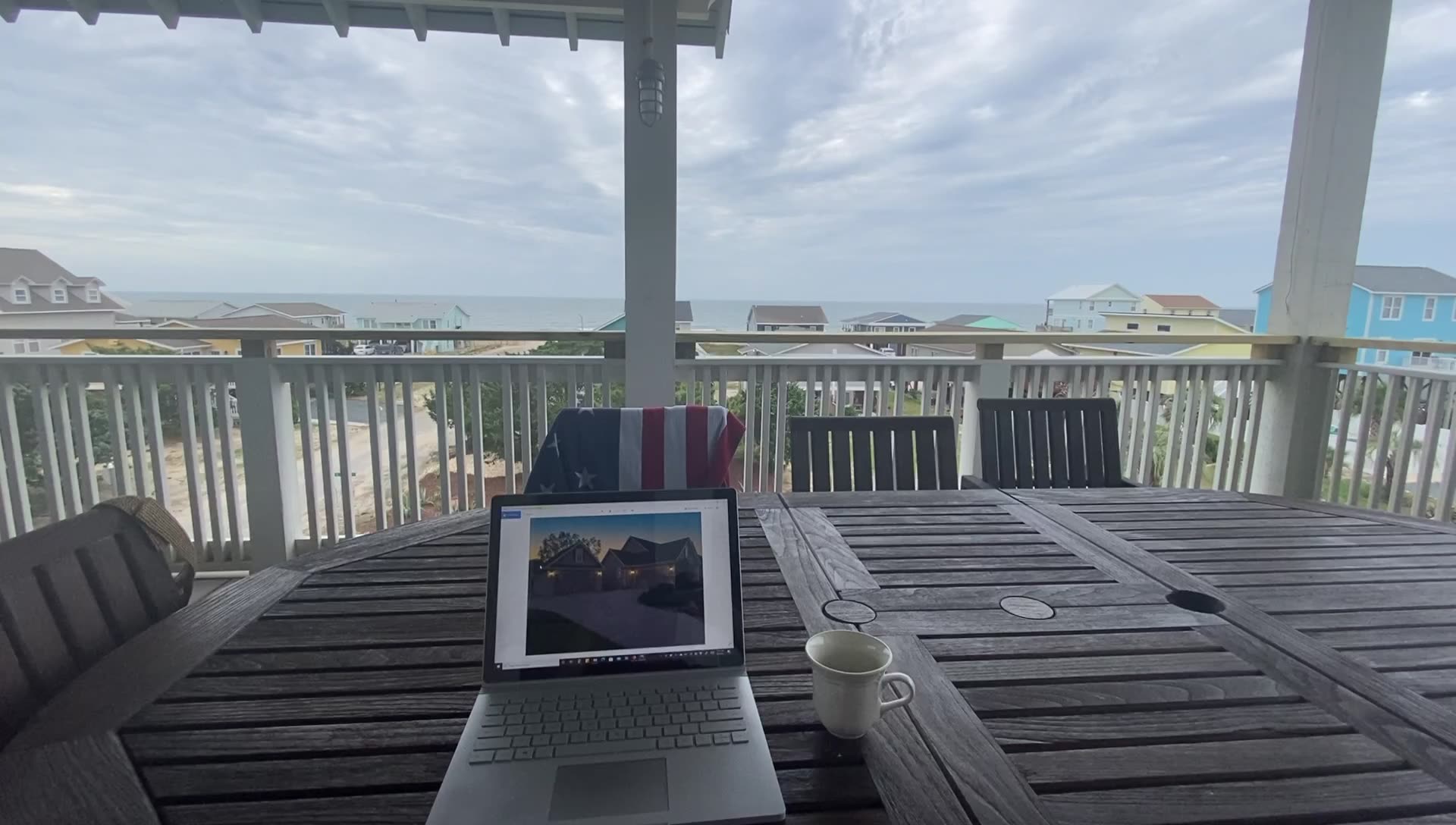 Ahhhh, the sound of the ocean 🌊🏝. Professional photography is back for ...