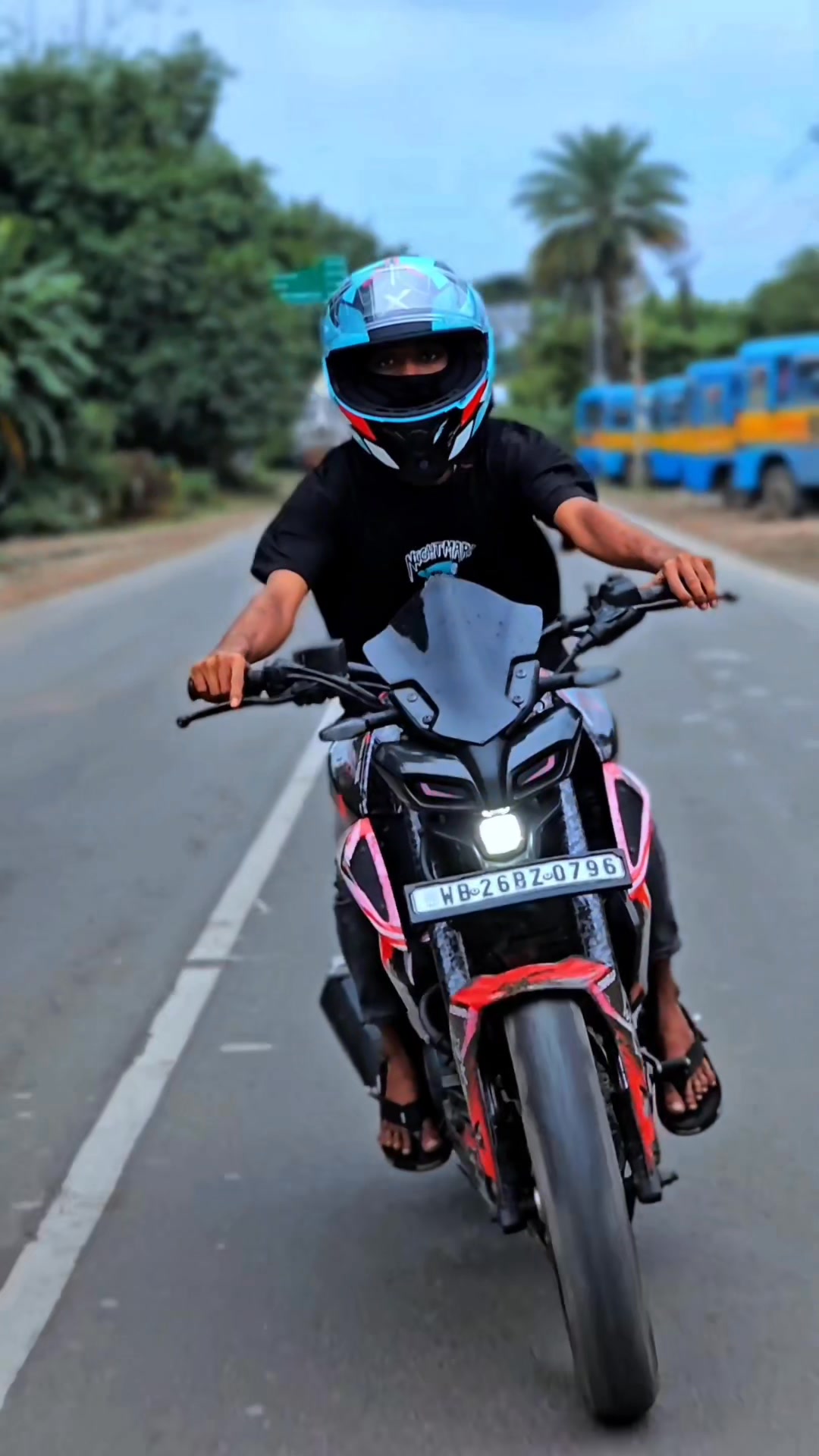সে আমাকে কতই না ভালোবাসতো.. #4vpailot #foryoupageシ #viral #sadlife # ...