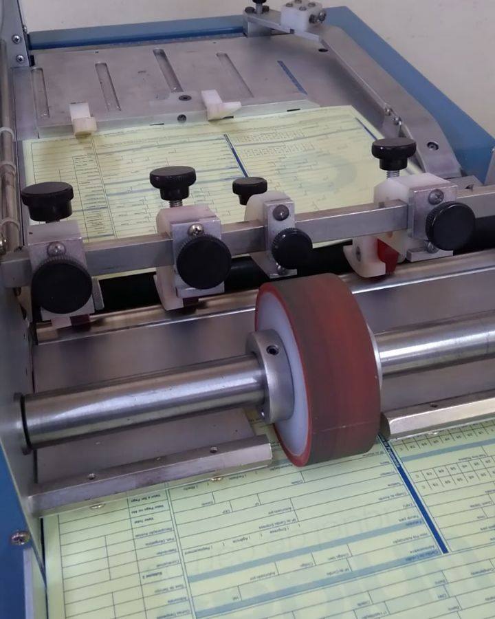 Numeradora N16 1/6. Numera, serrilha, micro serrilha no formato 33x33 ...