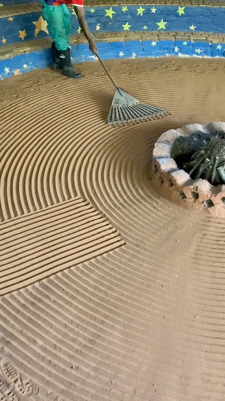 We always like to my our amphitheater look pretty with some decorative ...