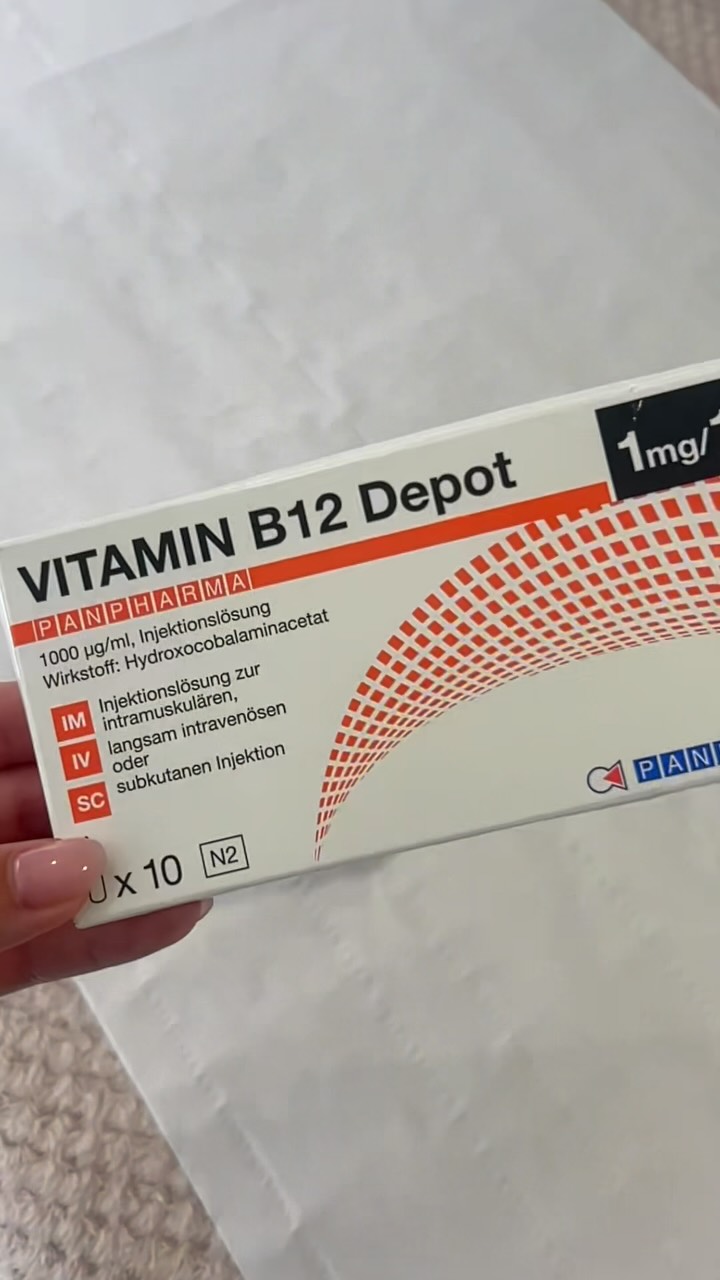 💉 B12 Injections vs Tablets 💊 – What's the Difference? It's not just about preference… it's all about something called intrinsic factor 🧬 If your | Pheonix Aesthetics and Training Academy