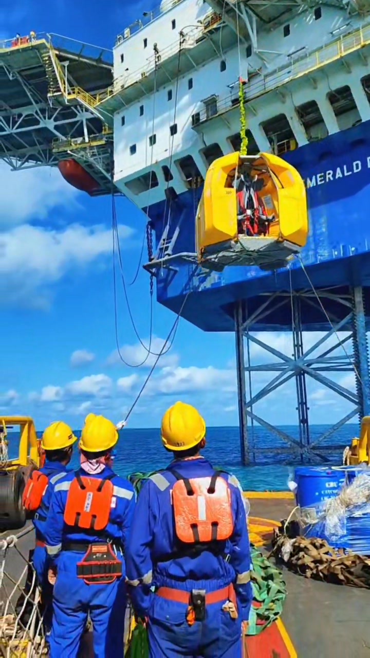 Real job , Real risk,Real life 🌊⚓ ...