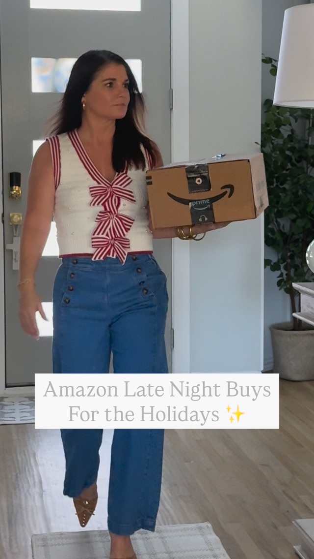 Comment ‘HOLIDAY HAUL’ and I’ll DM you the links to shop! 🎁 I swear I ...