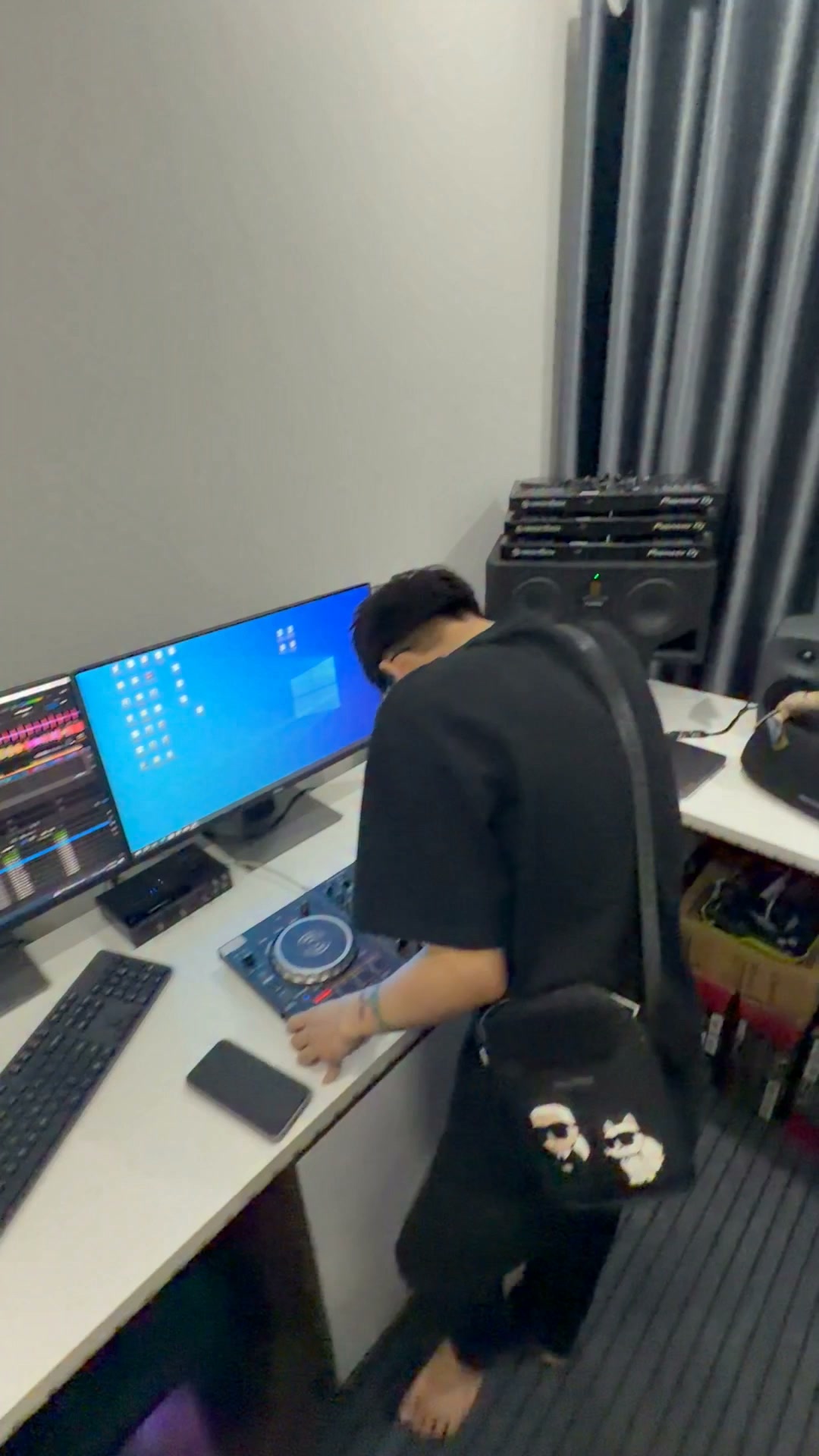 ទិញលក់ម៉ាសុីនDj | Facebook