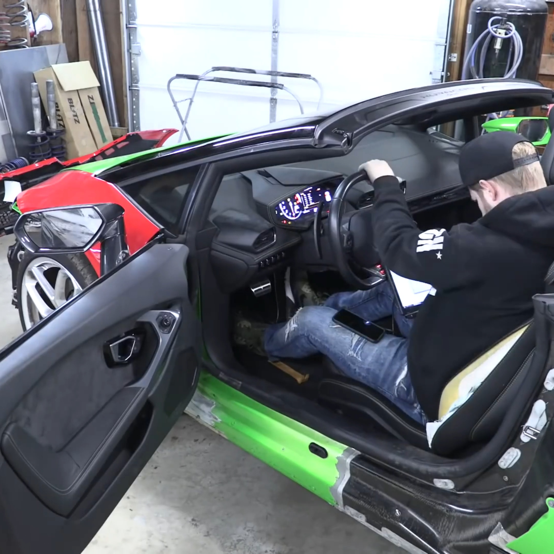 A Lambo That Opens Smooth 🏎️ | B is for Build | Facebook