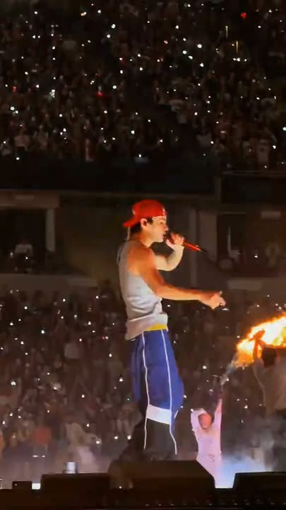 Kim taehyung fire X fya 🔥🔥 BTS Arirang world tour in Los angeles