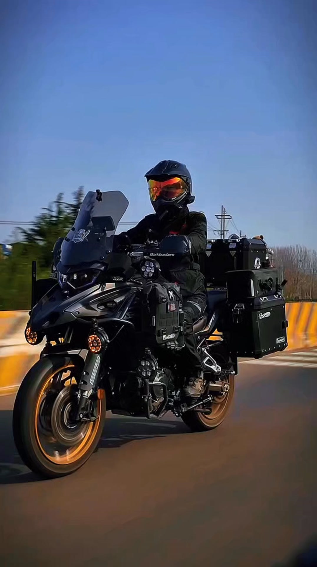 regular biker luxurious bike riding😱 #reels #trendingreels #trending # ...
