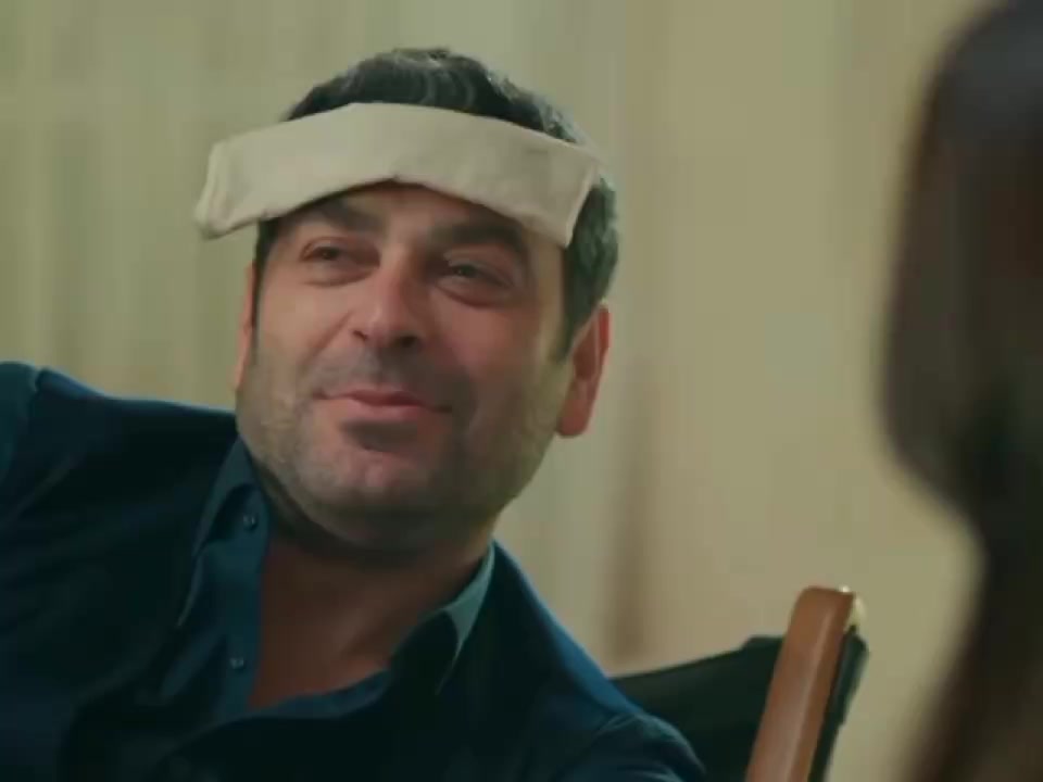 لا ي جيهان هدية ايه اللي مستنياها منك دا كفاية بس انك تقولي كل سنة ...
