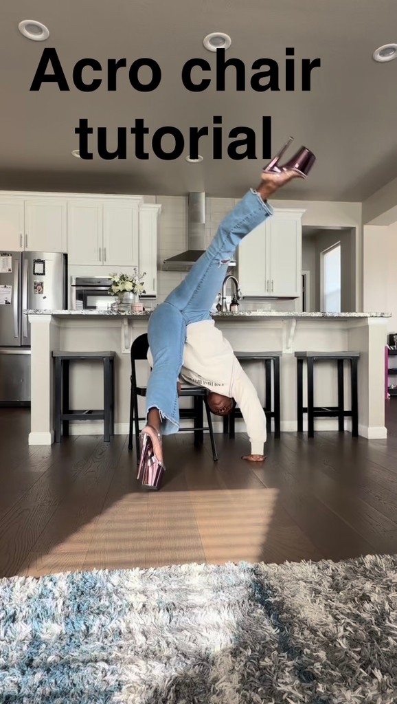 Tutorial Tuesday Breaking down this acro chair move step by step. 🪑 Tip ...