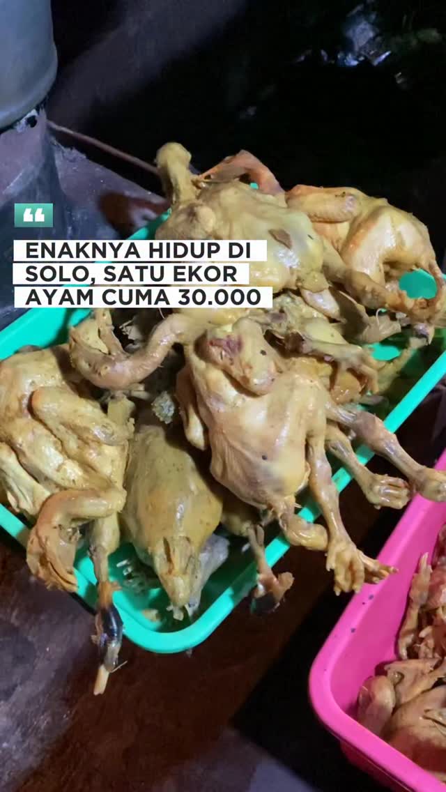 AYAM UTUH CUMA 30.000! MAU HERAN TAPI INI SOLO 😍😍😍 . Nek rene genah ...