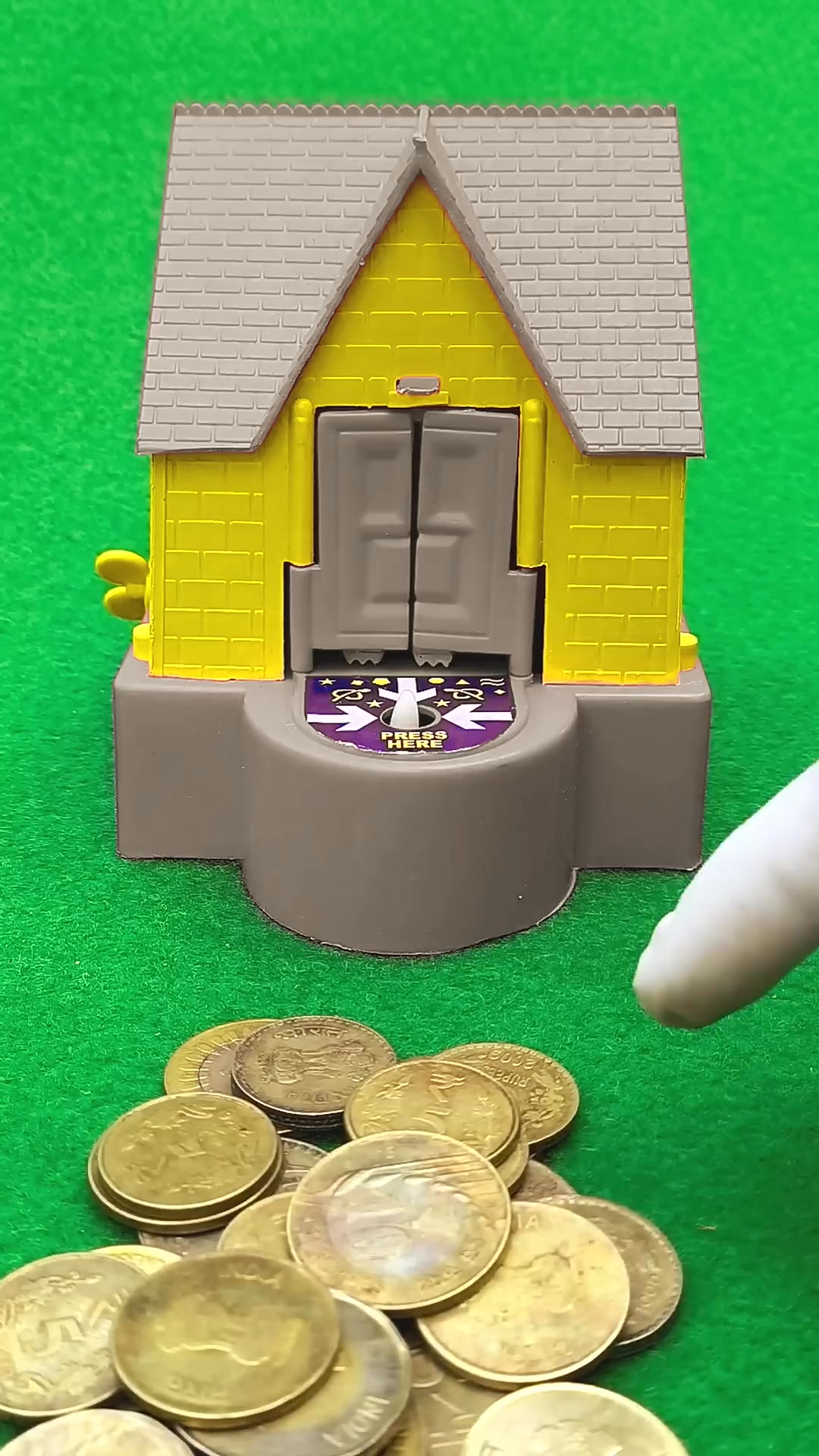 Make sure to satisfied with silver and yellow mix mini pappy house (AC ...