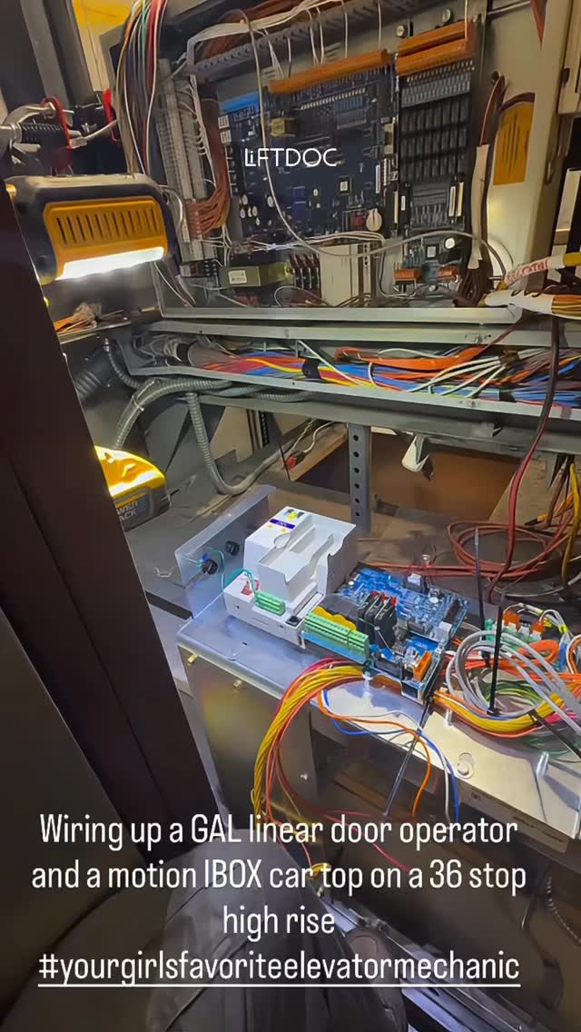 GAL Linear door operator #liftdoc 🎥 @theelevatorpage | Lift Doc