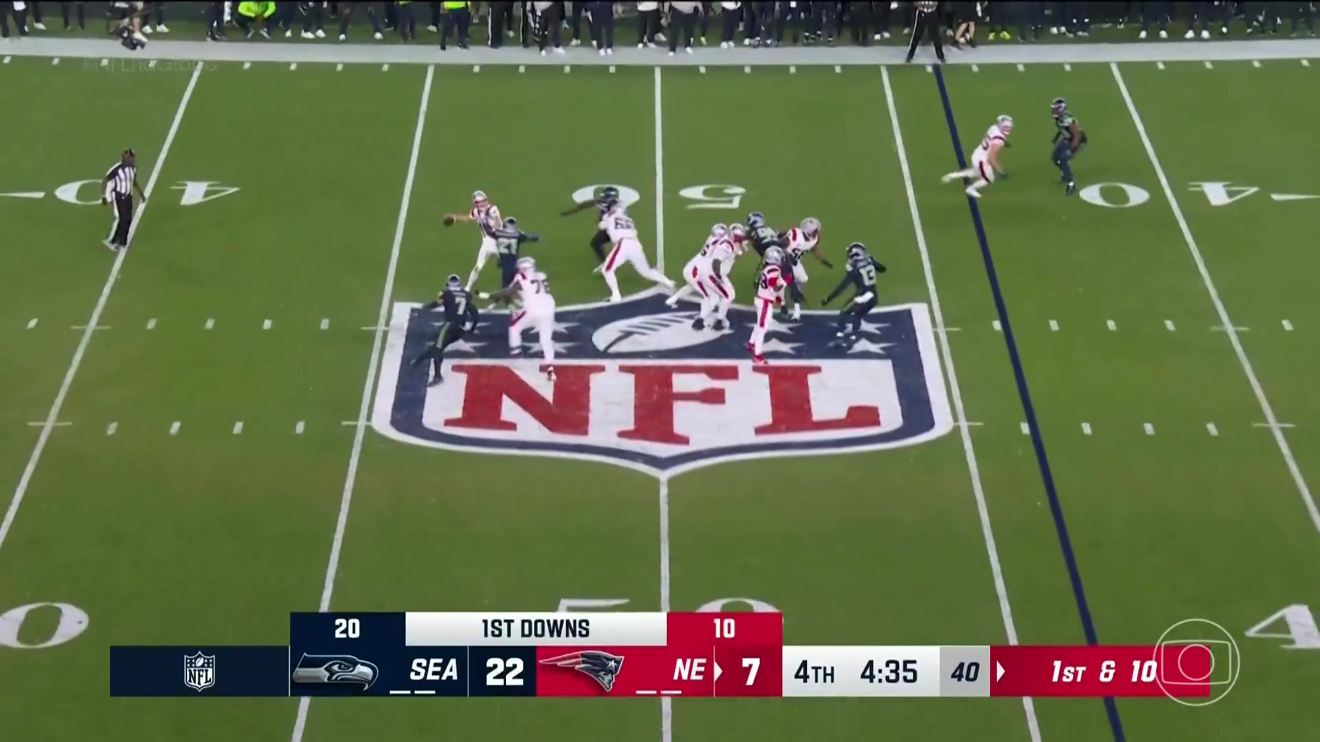 Fumble & Touchdown! 🏈🔥 Em jogada espetacular, a defesa dos Seahawks ...
