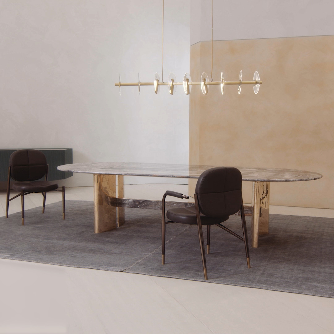 A harmonious atmosphere, enhanced by the luxury of Hessentia- Cornelio Cappellini designs Spinnaker table, Fyra chairs and Diamond storage unit, handcrafted giving the finest details of Italian