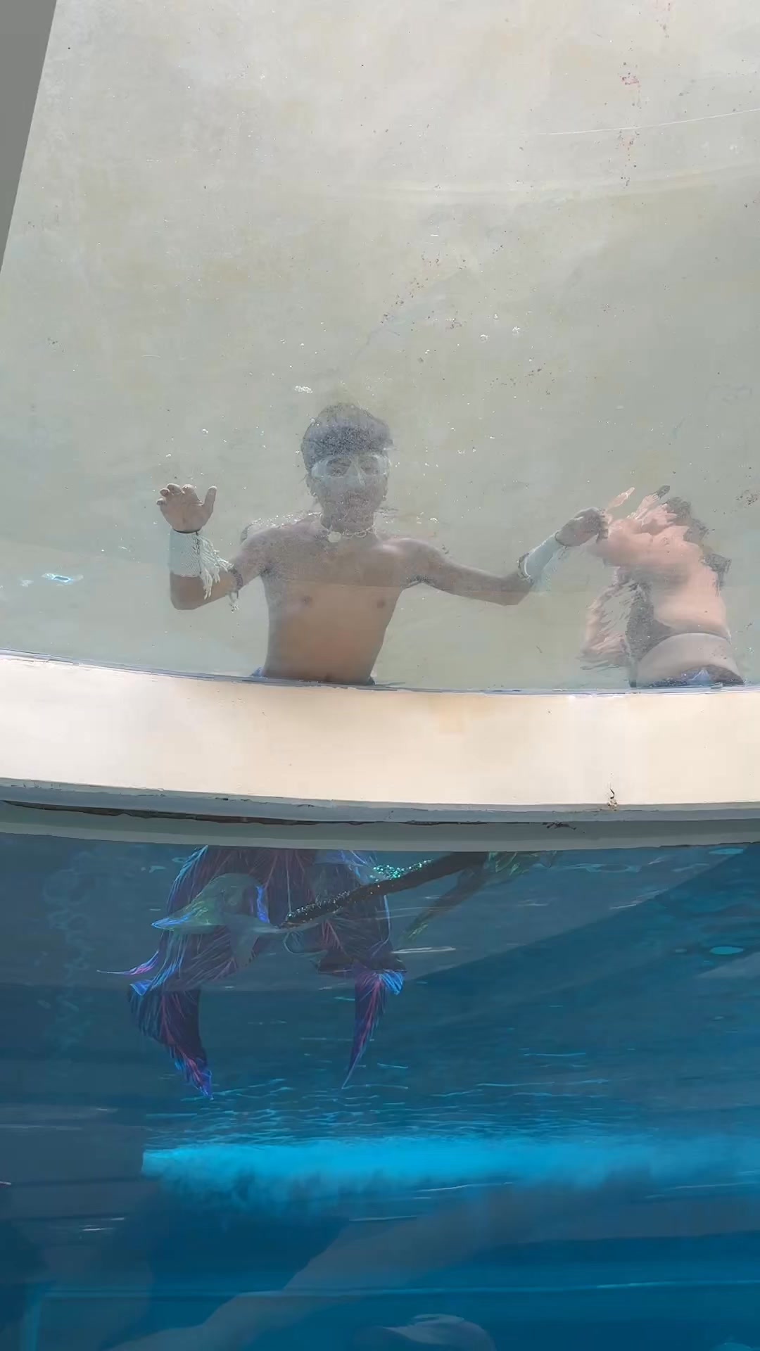 KALA NIYO BA MADALEEEEEEE 🤣🧜🏼‍♂️🌊 Kaya tara na learn mermaiding at of ...