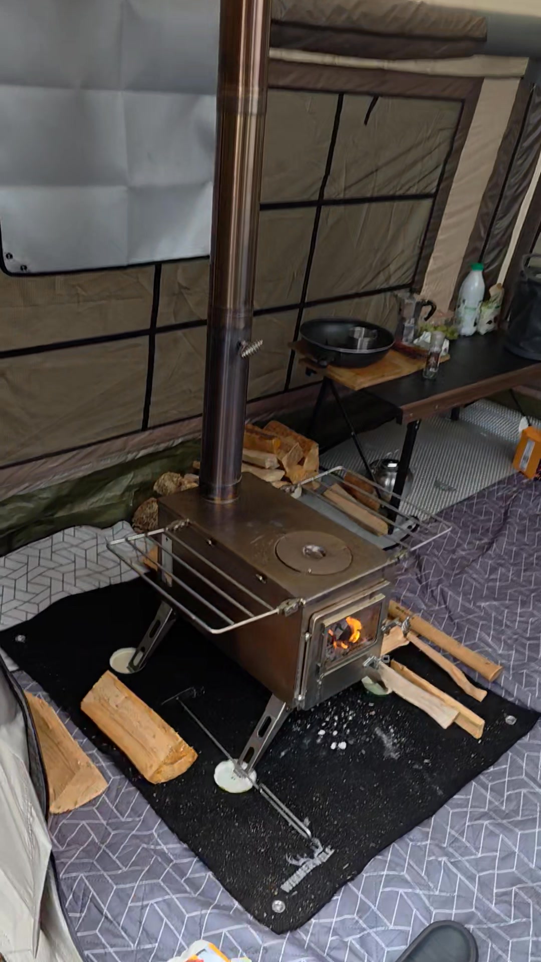 Love this Tomount tent !