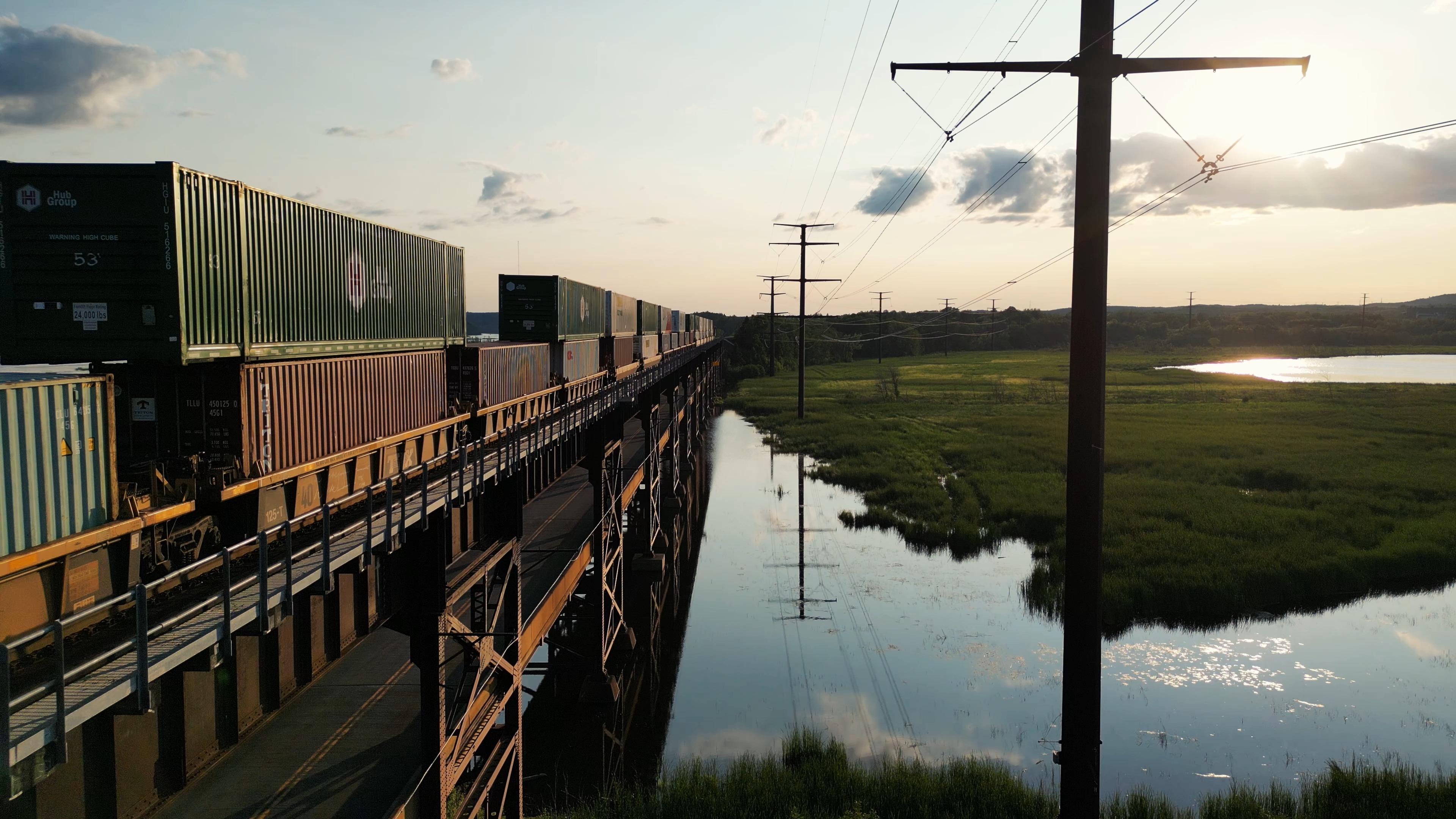 BCOL heritage train crosses Oliver Bridge