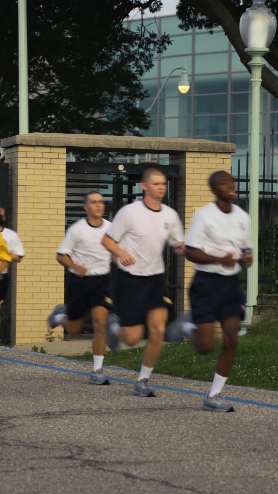 Plebes execute the USNA Physical Readiness Test (PRT).🏃‍♂️🏃‍♀️ PRT is a ...