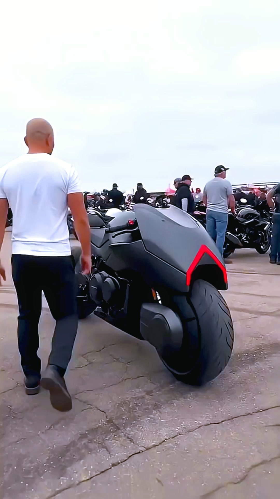 Futuristic Motorcycle: The Next Generation of Advanced Technology