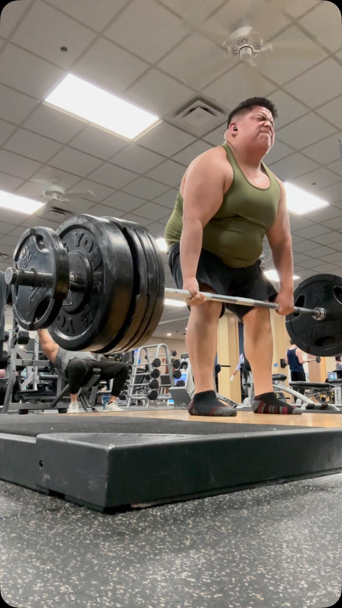 No belt yet 405x3 455x1 #swole#heavyduty | Ritchie Francisco | Facebook