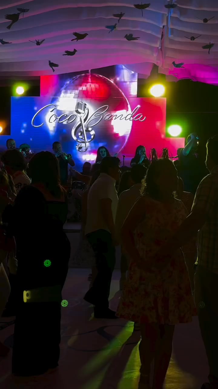 Coco Banda Grupo Musical... - Coco Banda Grupo Musical León