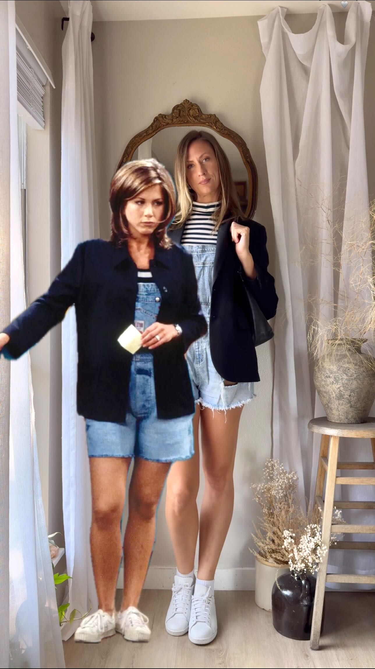 Rachel Green with her iconic outfits ✨