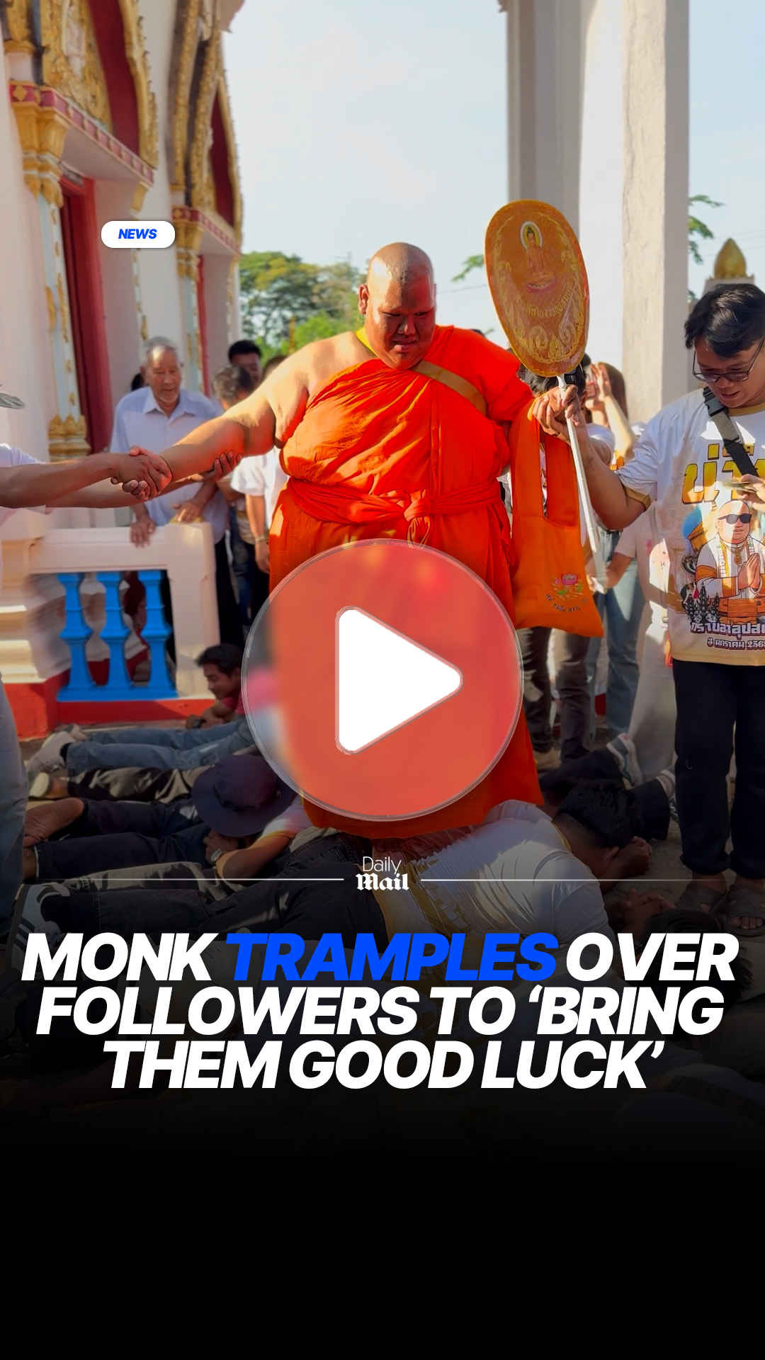 A buddhist monk weighing 400lbs trampled over devotees in Thailand ...